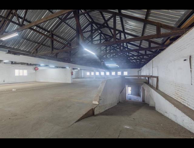 BUSINESS PROPERTY TO RENT IN EAST LONDON CBD